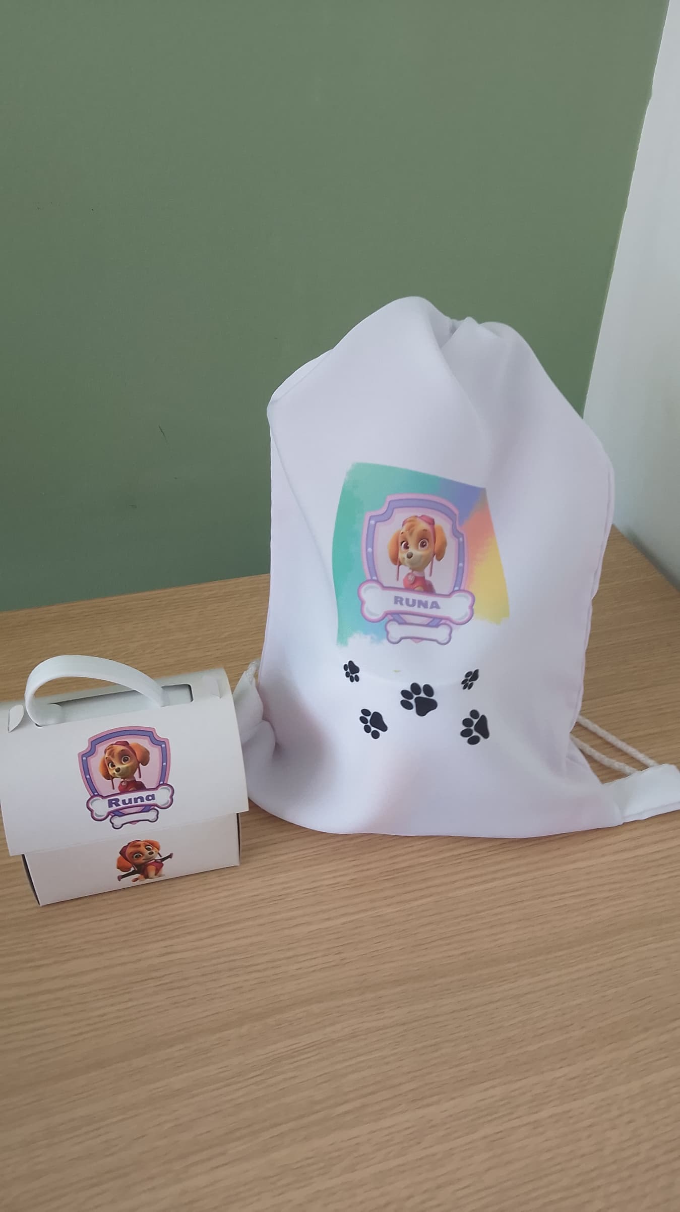 Taza o vaso infantil personalizado vista 3