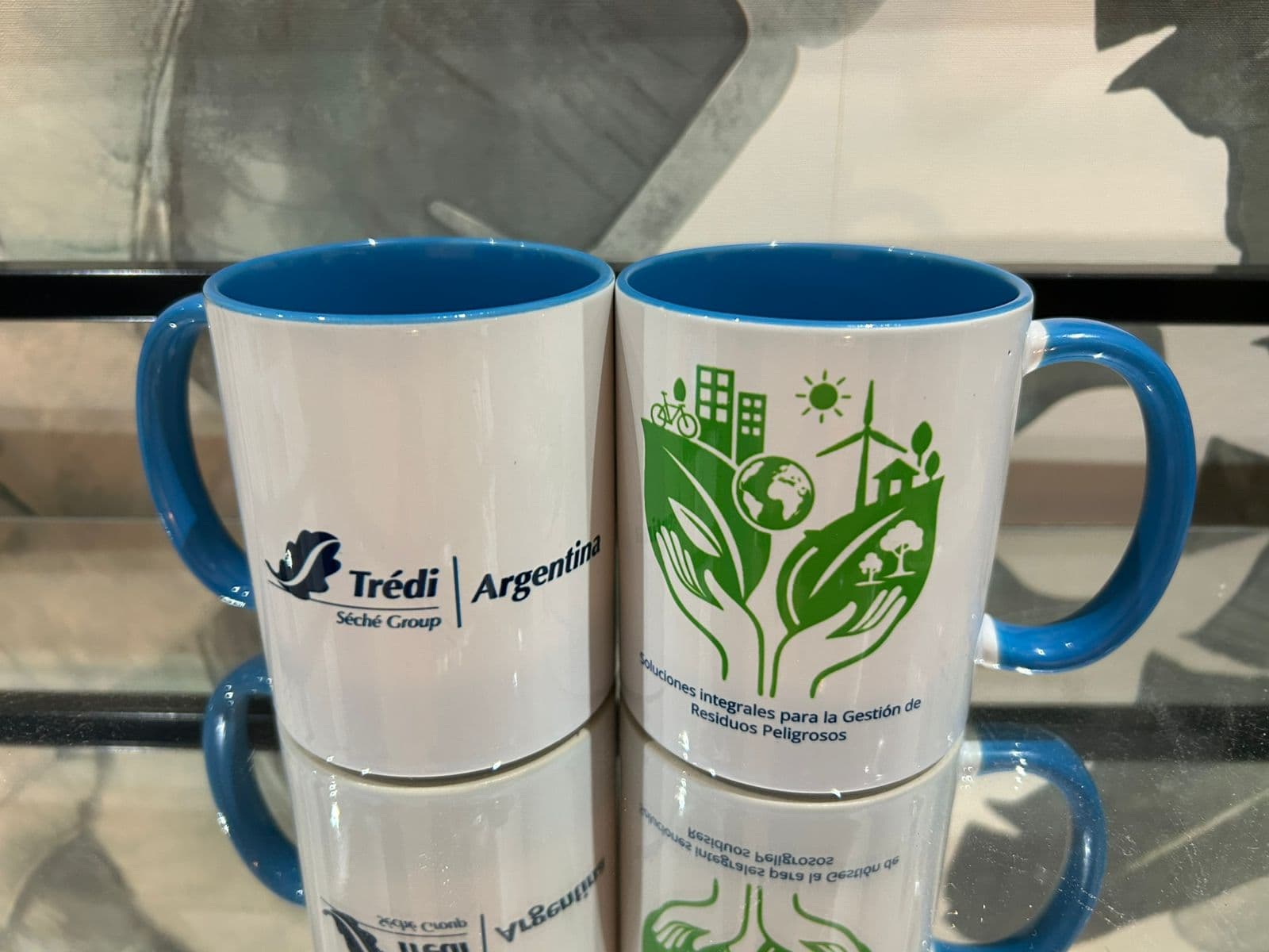 Taza personalizada color interior y asa vista 3